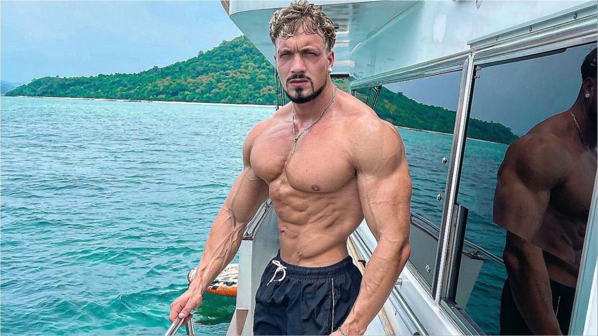 Джо линднер. Джо бодибилдер. Джо линдер. Джо бодибилдер. Джо бодибилдер.