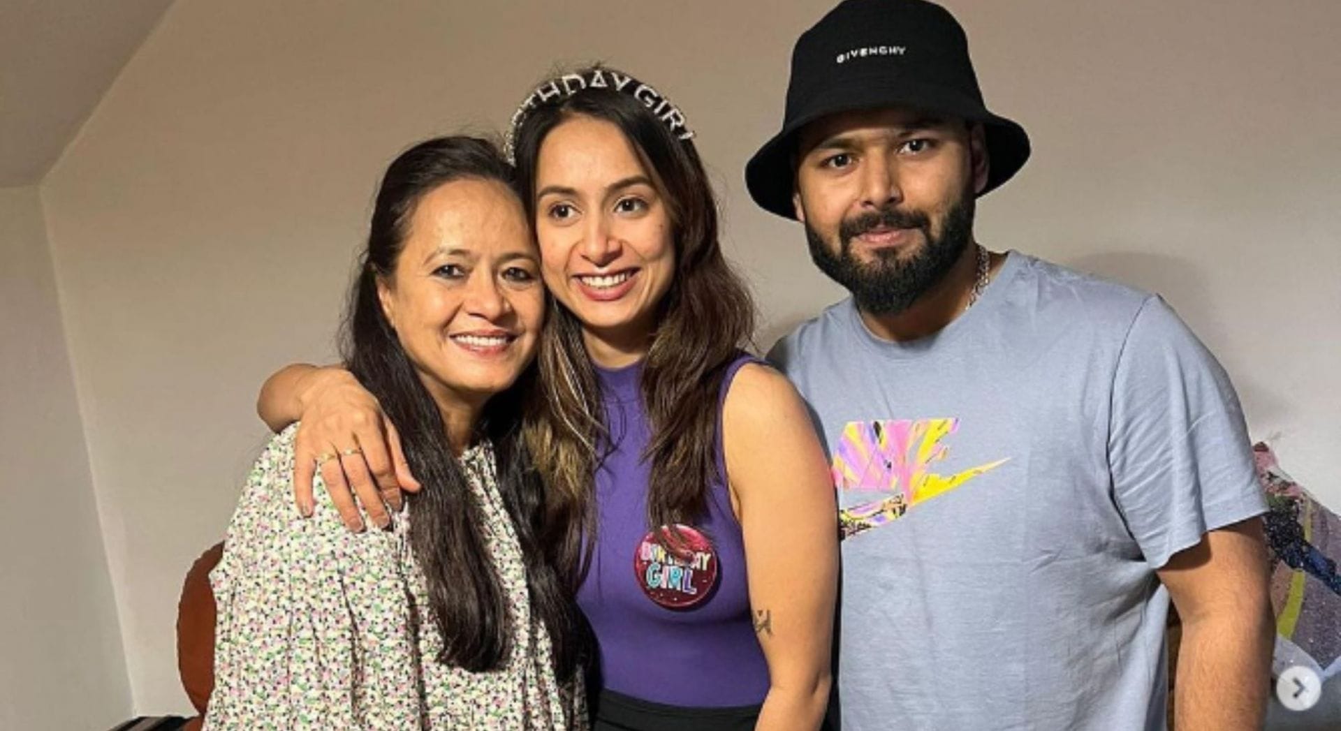 [Pictures] Rishabh Pant celebrates his sister&rsquo;s birthday, shares adorable family photo