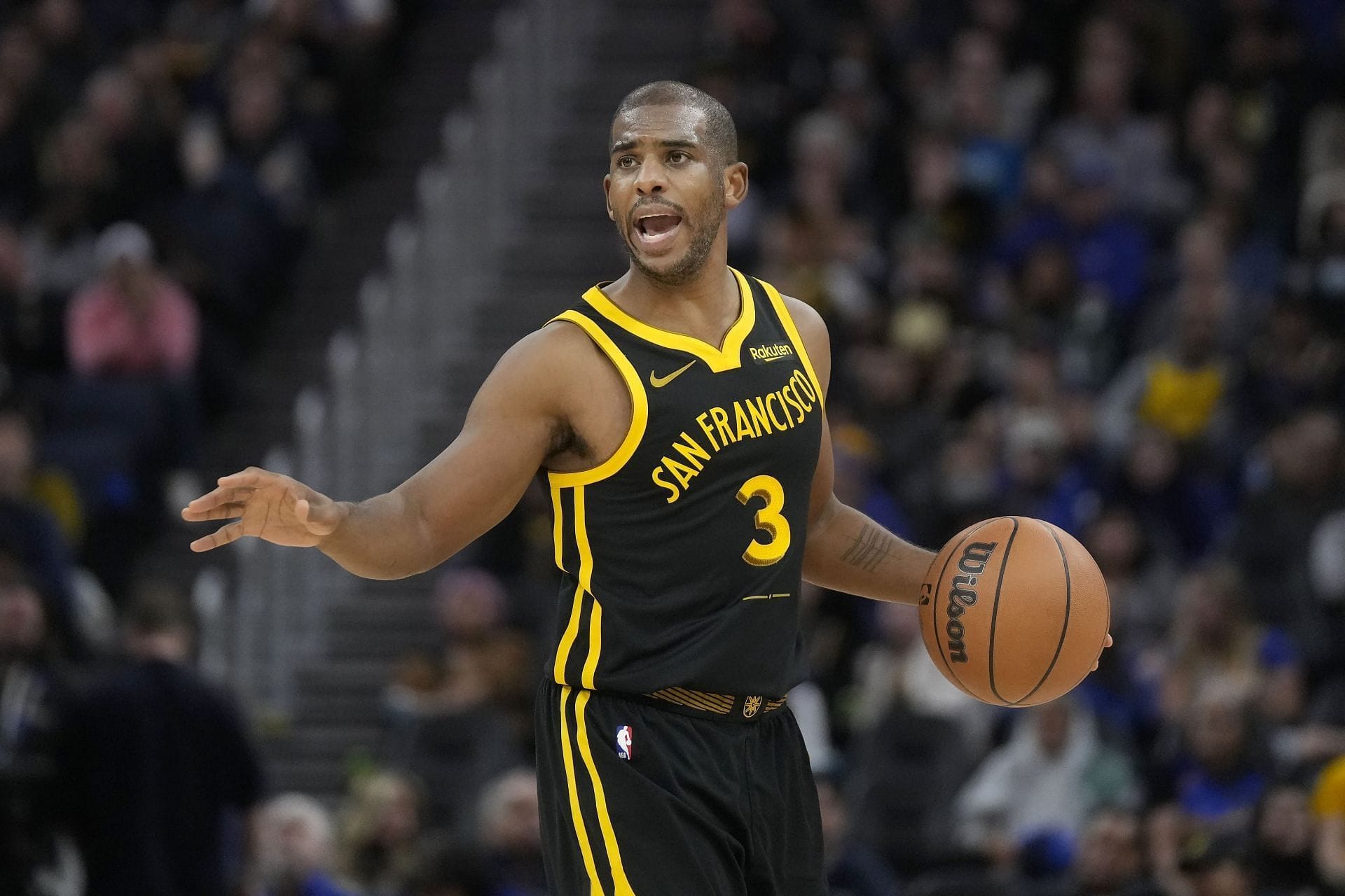 Why is Chris Paul not playing tonight against OKC Thunder? Latest injury update for Warriors veteran (Dec. 8)