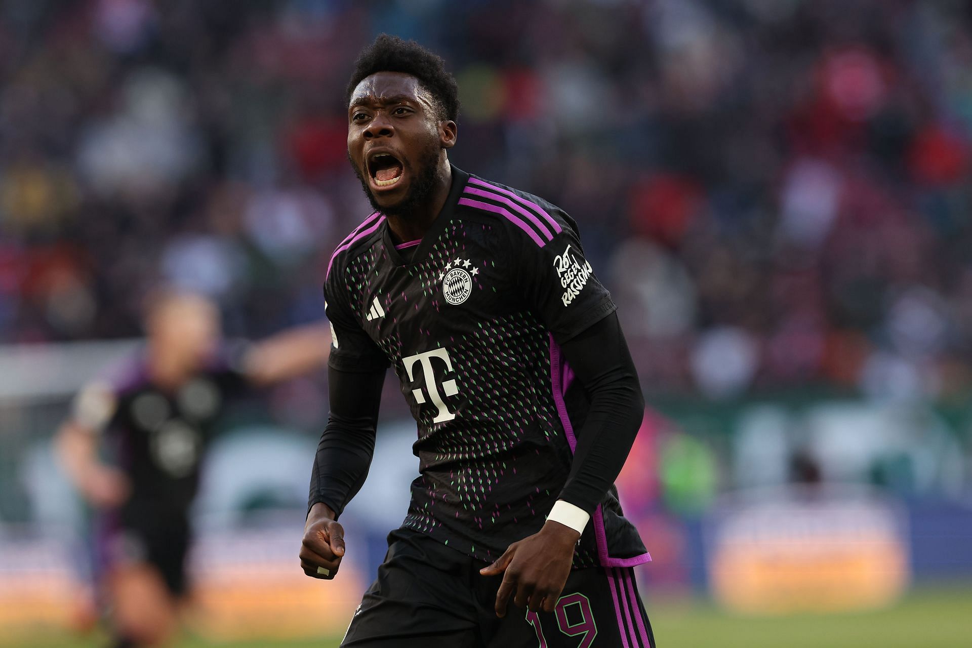 Bayern Munich eye Manchester United target amid reports of Alphonso Davies agreeing terms with Real Madrid - Reports