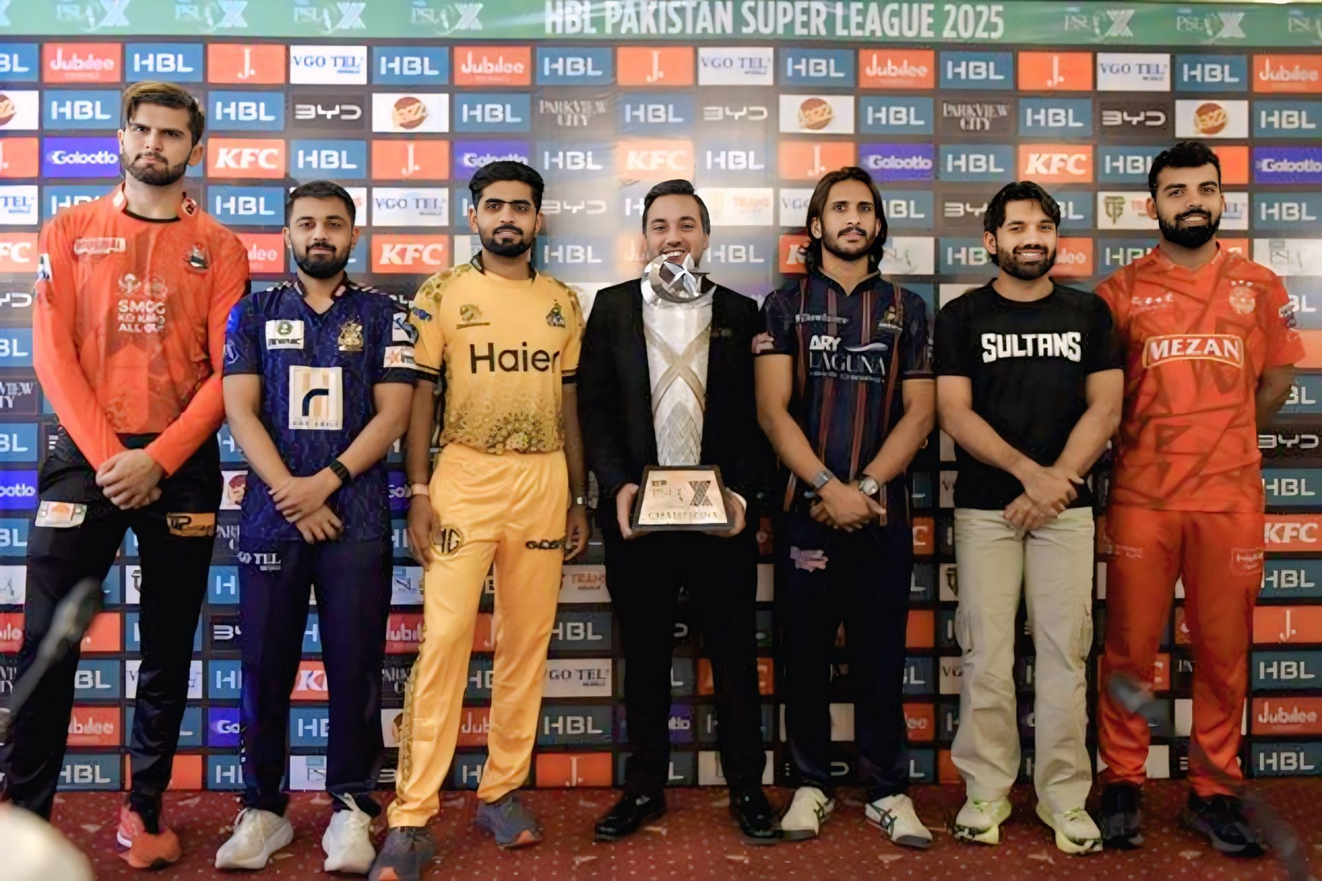KAR vs MUL Dream11 Prediction: Fantasy Cricket Tips, Todays Playing 11 and Pitch Report for Pakistan Super League 2025, Match 3