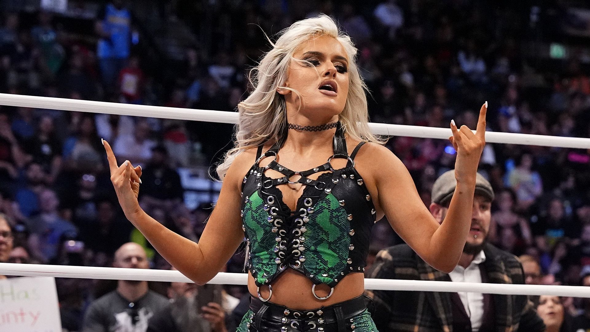 Mariah May teases alliance with AEWs newest signee amid hiatus