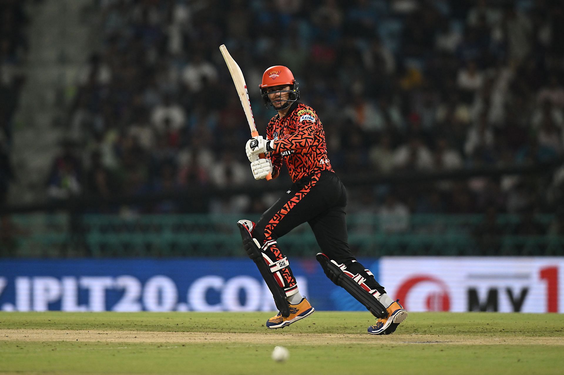 Abhishek Sharma whacks Ravi Bishnoi for 4 consecutive 6s and races to 18-ball fifty in LSG vs SRH IPL 2025 match [Watch]