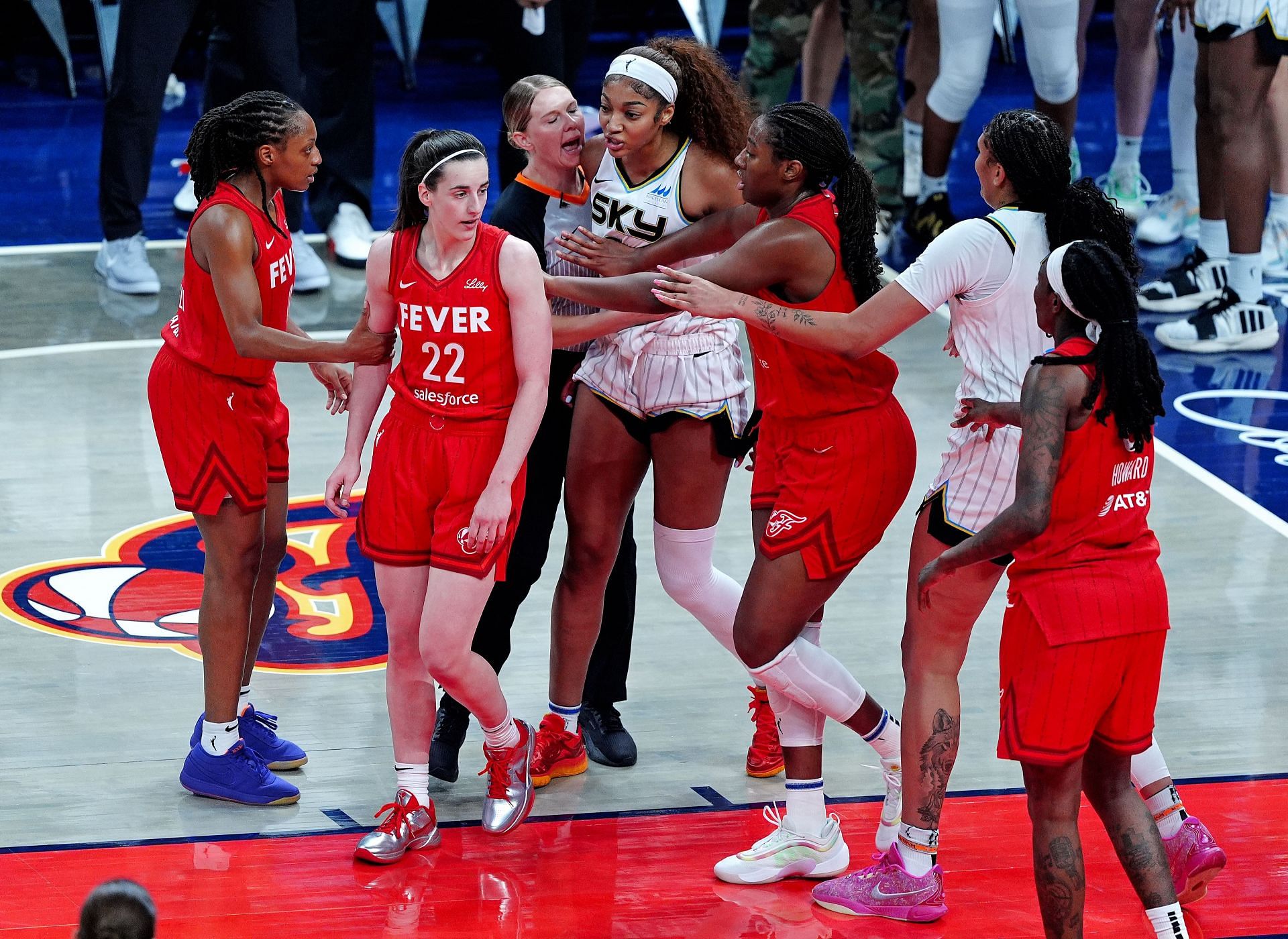 Dave Portnoy stands with Indiana Fever fans as racism controversy spirals: If I’m wrong I’ll apologize