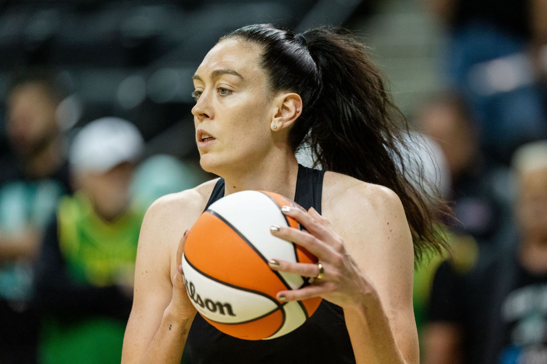 Liberty’s Breanna Stewart gets Yankees spotlight as MLB franchise honors New York star’s WNBA championship ring