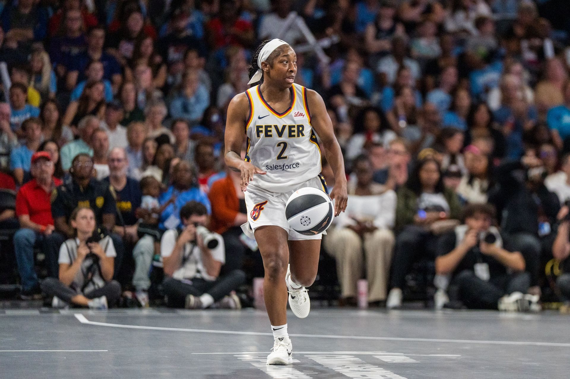 5 teams who can desperately use Aari McDonalds services feat. Chicago Sky