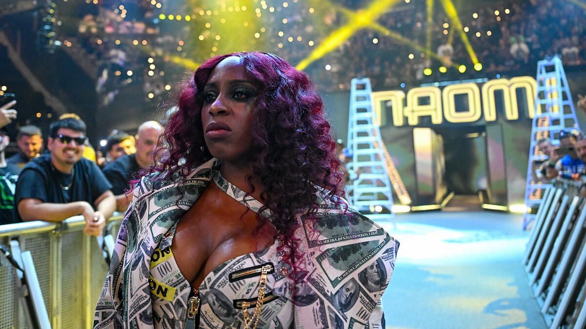 Naomi reveals whats inside her Money in the Bank briefcase