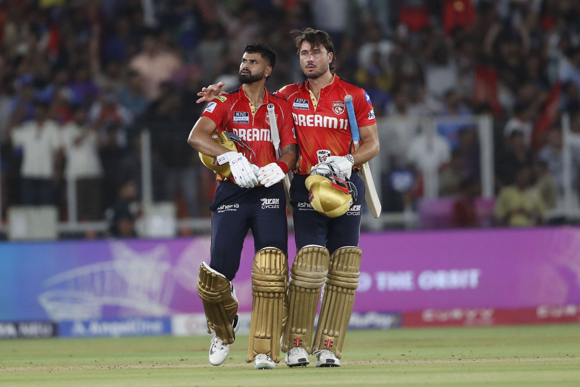 Shreyas Iyer hilariously wipes cheek with a tissue after team owner plants a kiss post PBKS vs MI IPL 2025 Qualifier 2 [Watch]