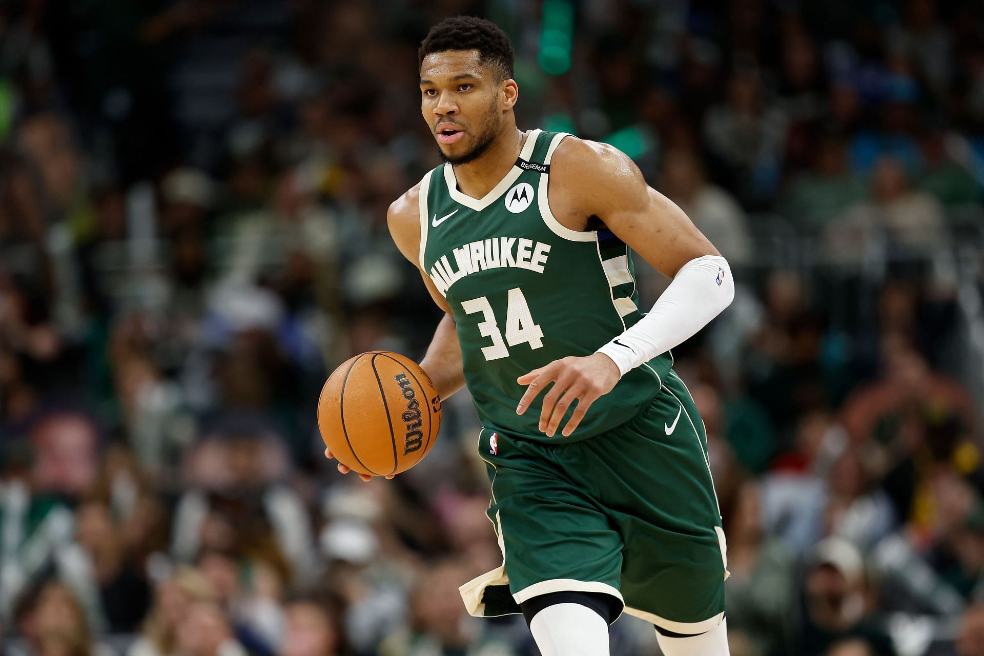 Giannis Antetokounmpo Trade Rumors: Insider provides key update on 2x MVPs future