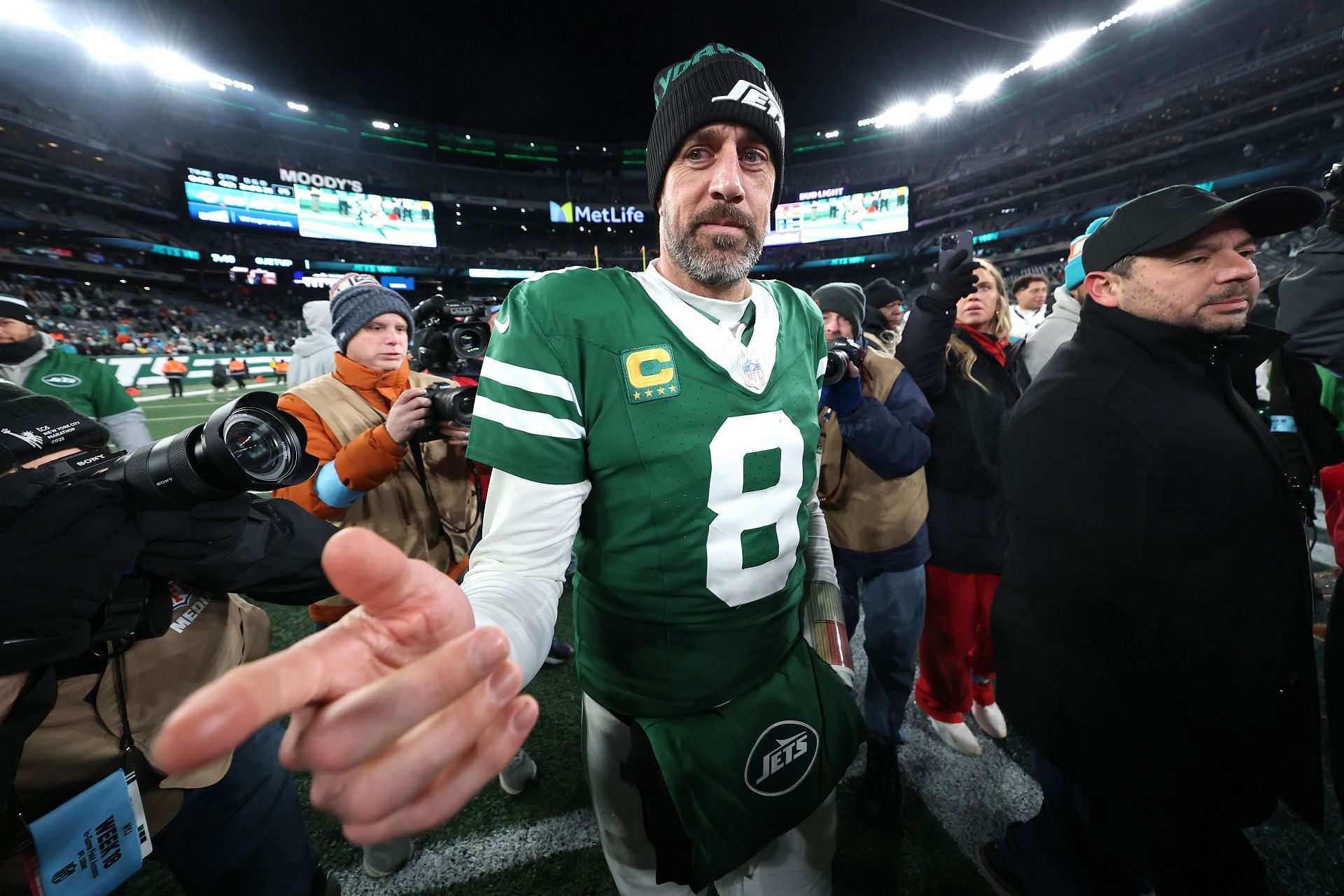 “More proven than Cam Ward”: Analyst believes Steelers got a steal with Aaron Rodgers $13,650,000 contract