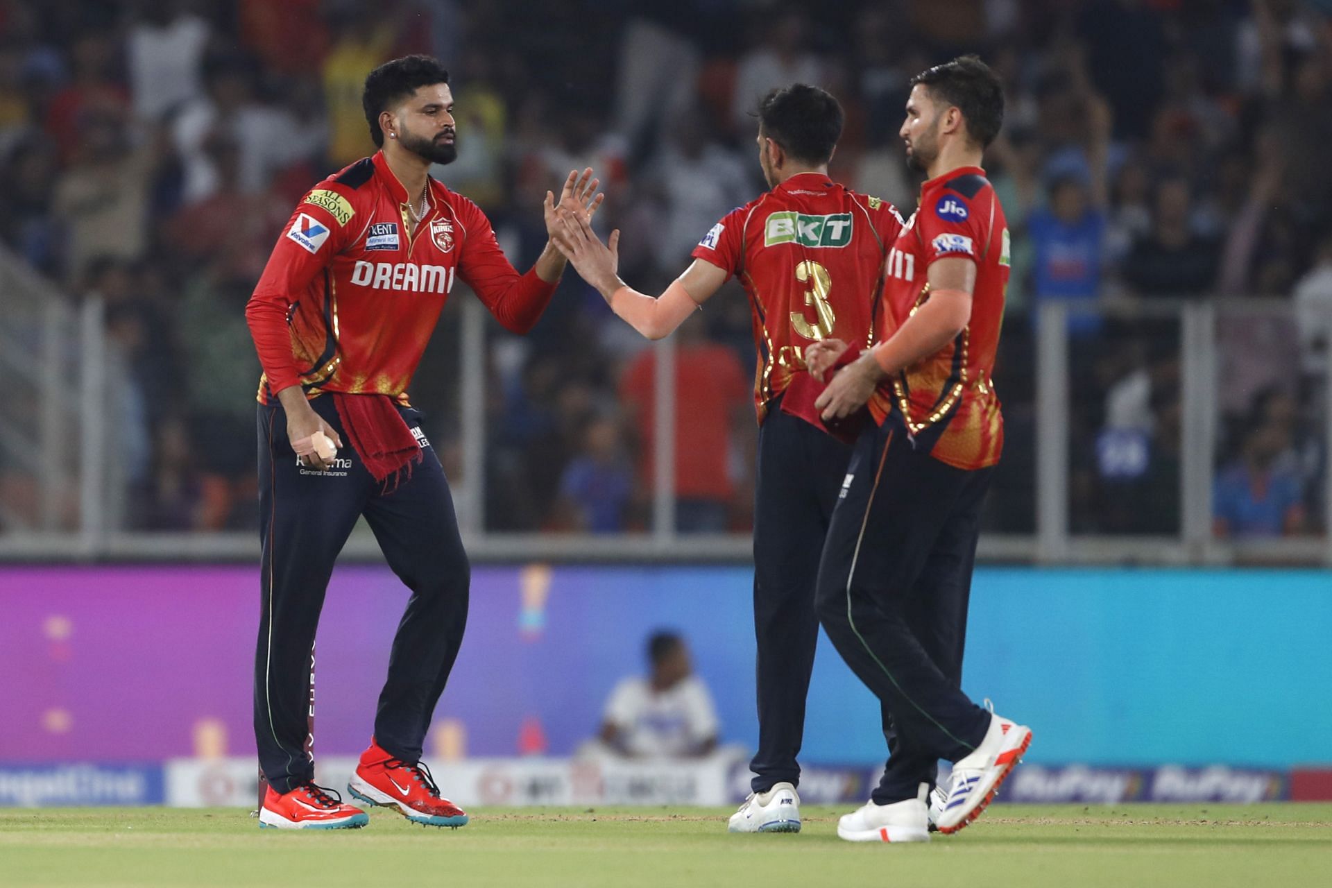 Preity Zinta and RJ Mahvash over the moon as Yuzvendra Chahal gets rid of in-form Suryakumar Yadav for 44 in PBKS vs MI IPL 2025 Qualifier 2 [Watch]