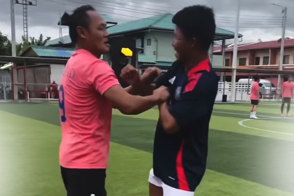 "That would be amazing" - Fans gets hyped watching legends Rodtang and Saenchai work their Muay Thai arsenal on the pitch