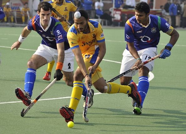 VR Raghunath in action against the Punjab Warrior.