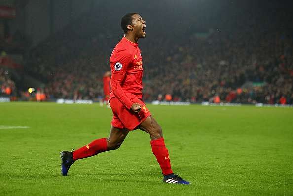 LIVERPOOL, ENGLAND - JANUARY 31:  Georginio Wijnaldum of Liverpool celebrates scoring his side&#039;s first goal to make it 1-1 during the Premier League match between Liverpool and Chelsea at Anfield on January 31, 2017 in Liverpool, England.  (Photo by Clive Mason/Getty Images)