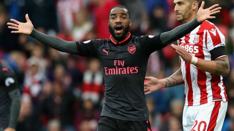 We Scored A Goal Wenger Disagrees With Lacazette Offside Call In Arsenal Loss